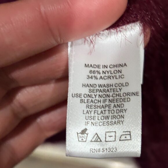 CeCe Women's Burgundy Short Sleeve Mock Neck Eyelash Knit sweater SZ: XL - Picture 12 of 13